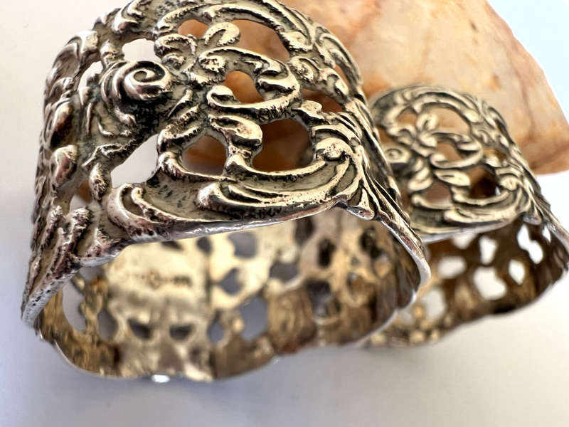 Rings - Pair of Small Napkin Rings 835 Silver ML1740