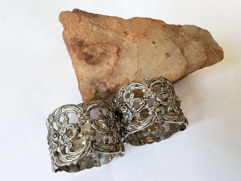 Rings - Pair of Small Napkin Rings 835 Silver ML1740