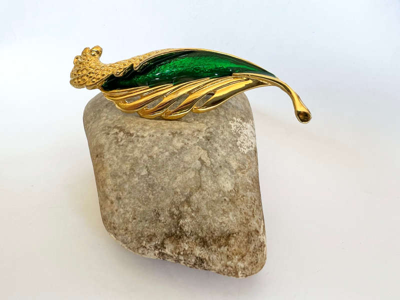 Brooch - Gold Plated Leaf Design with Green Shade ML1741