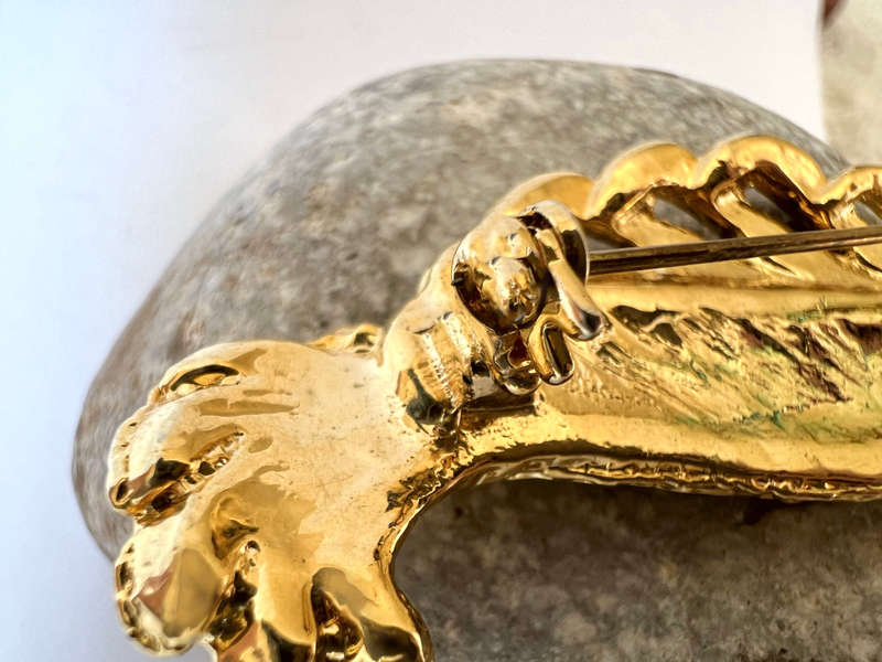 Brooch - Gold Plated Leaf Design with Green Shade ML1741