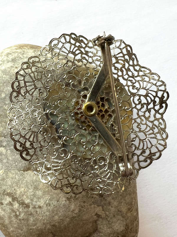 Brooch- Dainty Filigree Silver Tone Design with Mother of Pearl Centre ML1762