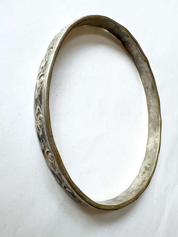 Bangle- Vintage 925 Silver Engraved Scrollwork ML1777