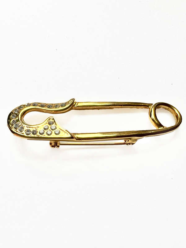 Brooch - 1980's Retro Gold Tone Safety Pin Design with Diamantes on the top end ML1784