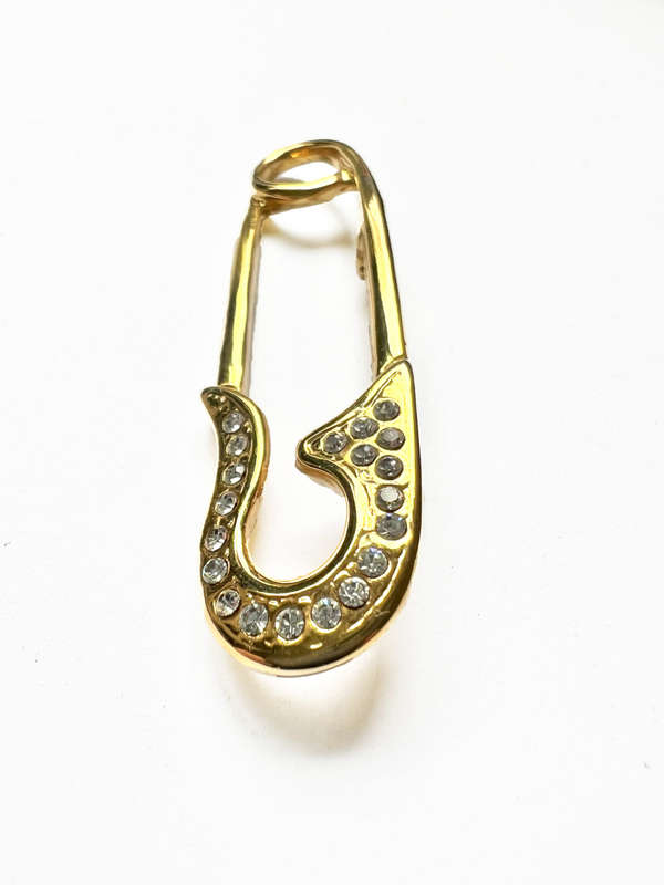Brooch - 1980's Retro Gold Tone Safety Pin Design with Diamantes on the top end ML1784
