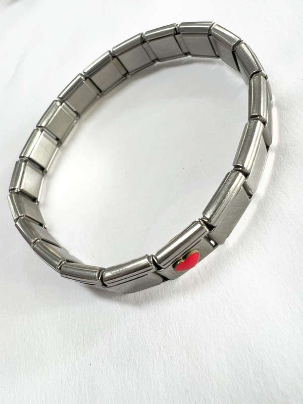 Bracelet - Stainless Steel Nomination Bracelet with one red heart Link. (20 Links in total) ML1797