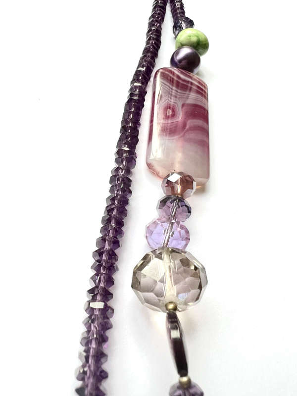Necklace - Long Purple Glass Crystal Beads T Clasp ML1820
