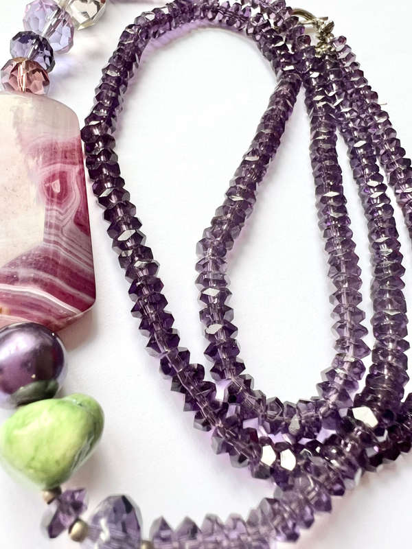 Necklace - Long Purple Glass Crystal Beads T Clasp ML1820