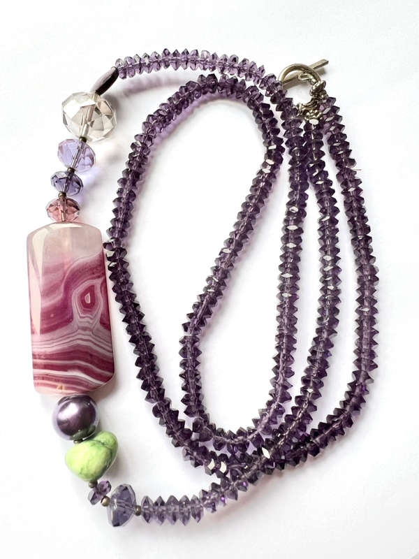 Necklace - Long Purple Glass Crystal Beads T Clasp ML1820