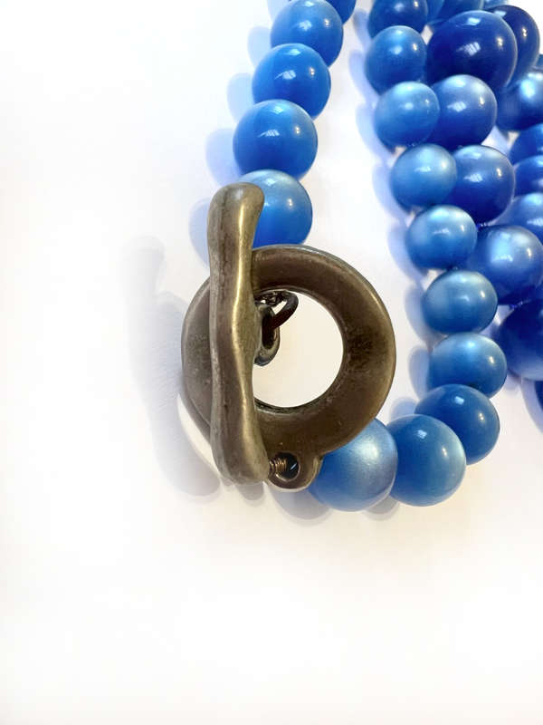 Necklace - Vintage Beads. Moonglo. Small to Large Beads. T Clasp ML1822