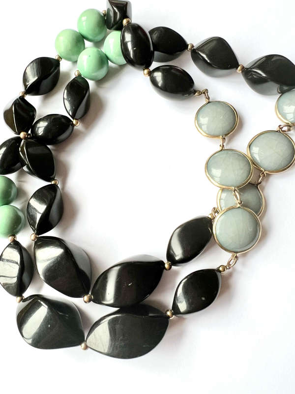 Necklace - Long Plastic Beads. Assorted Shape and Colour ML1829