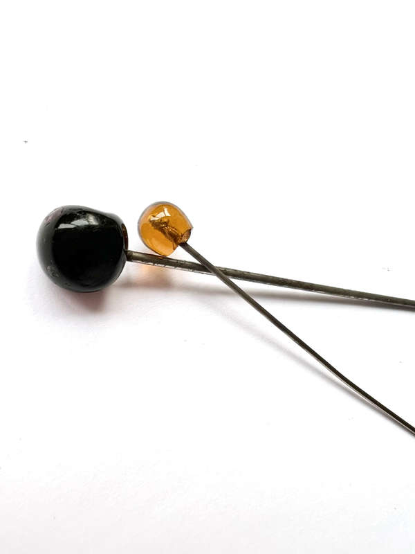2 Hat Pins - Long Black Jet Stone Pin Tarnished Antique. Short Amber Stone Tarnished Pin ML1832