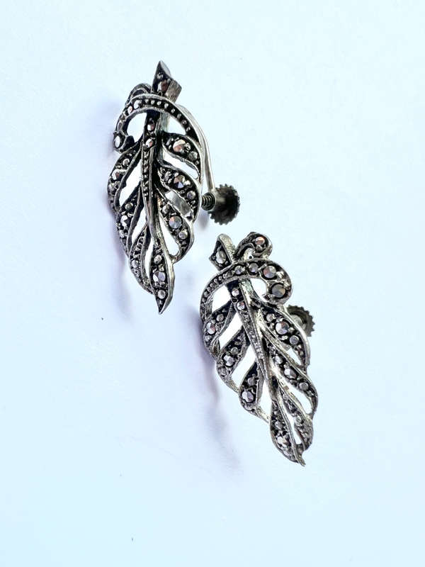 Earrings - Vintage Marcasite Leaf Shape Screw Ons ML1850