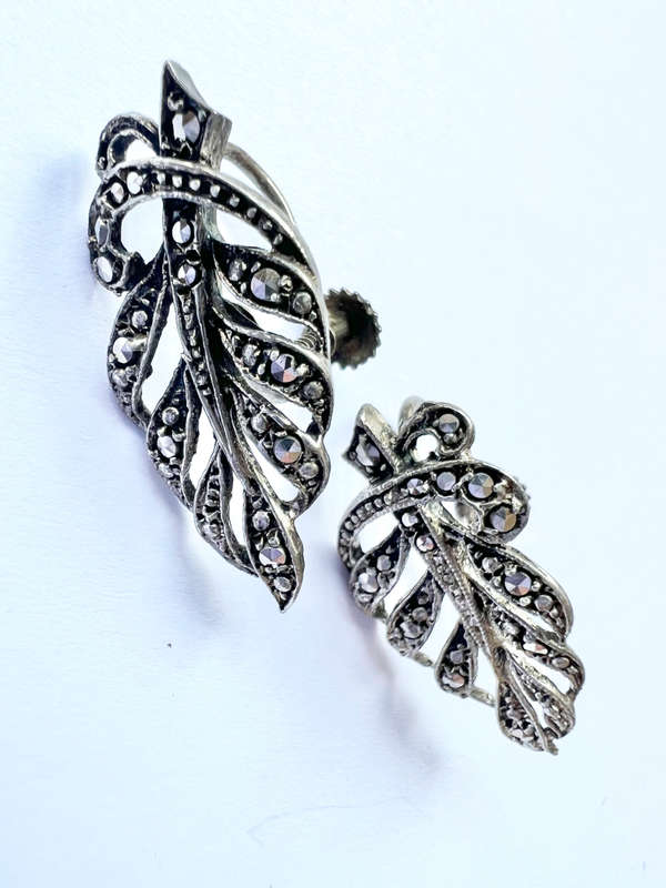Earrings - Vintage Marcasite Leaf Shape Screw Ons ML1850