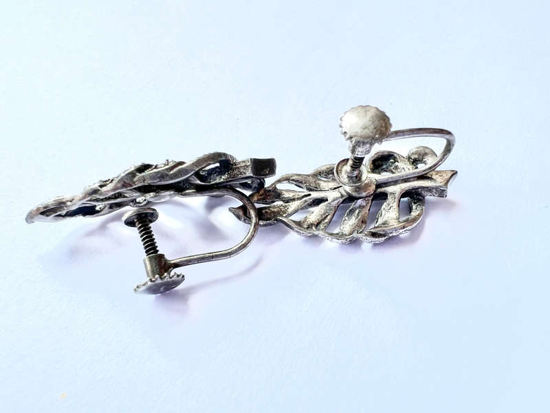 Earrings - Vintage Marcasite Leaf Shape Screw Ons ML1850