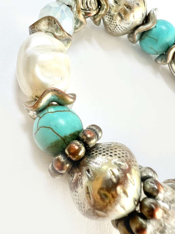 Bracelet - Stretch to Size. Rustic Design. Assorted Sized and Coloured Beads ML1878