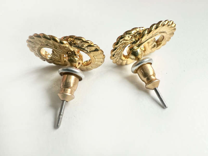 Earrings - Gold Tone Studs. Rope Twirl Shape ML1897