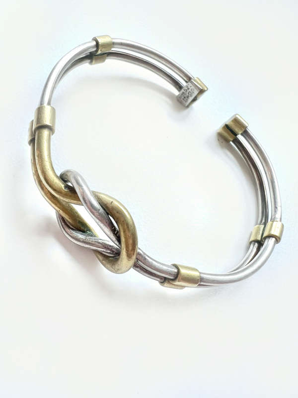 Bracelet - Vintage Love Knot Design. Two Tone 925 Silver intertwined with Brass Tone Metal ML1927