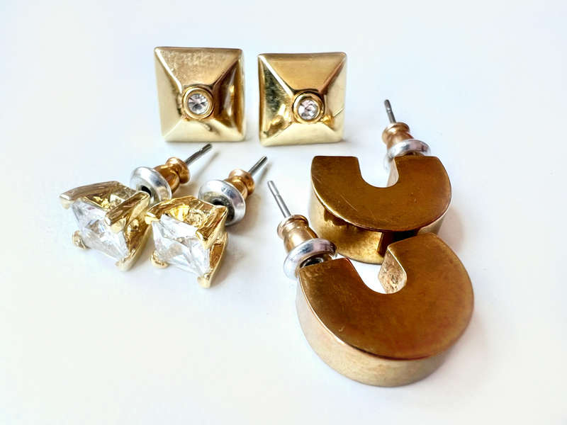 Earrings - For Pierced Ears. 3x small Assorted Gold Tone Pairs ML1935