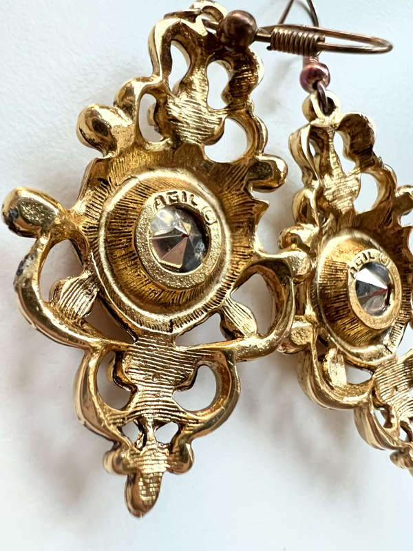 Earrings - Vintage Gold Tone Chandelier Design with Round Red Glass Bead for Pierced Ears ML1942