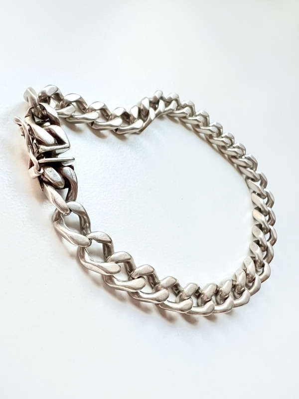 Bracelet - 925 Silver Curb Style Link. Double Locking Clasp ML1943