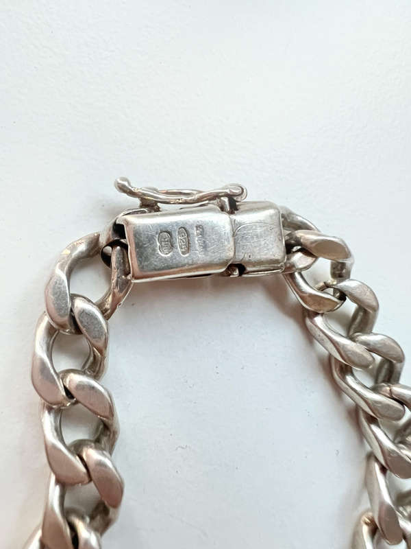Bracelet - 925 Silver Curb Style Link. Double Locking Clasp ML1943