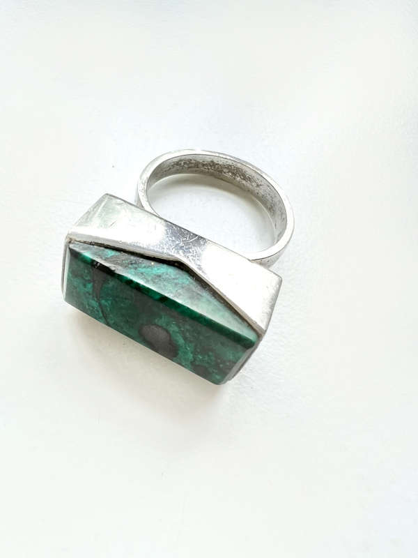 Ring - Vintage Designed. 925 Silver Finland Malacite Gemstone ML1960