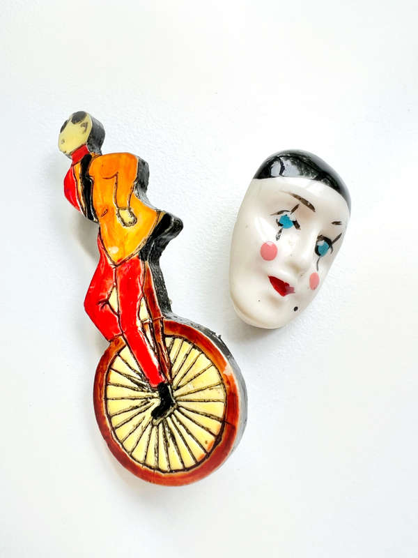 Brooch Set - Vintage Fun Brooches ML1966