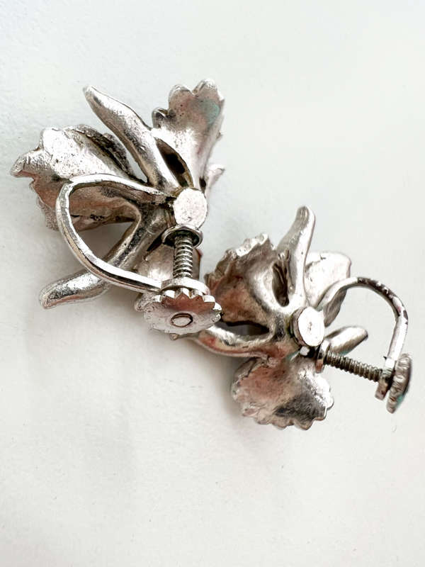 Earrings - Vintage Silver Tone Marcasite Earrings Screw Ons ML1971