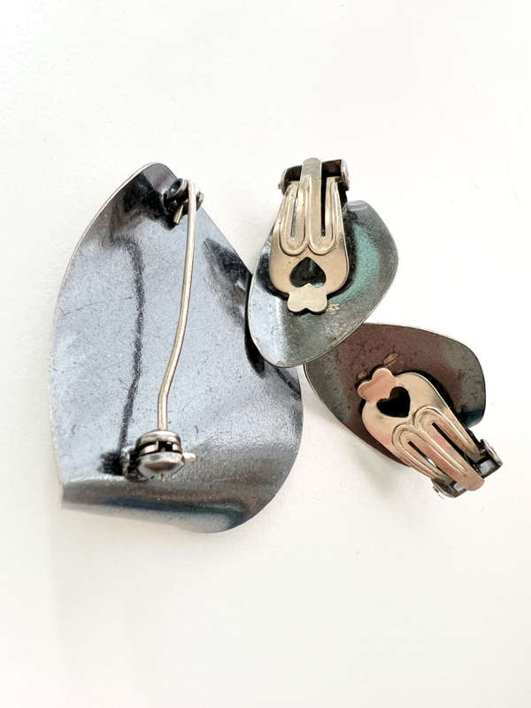 Set - Vintage Dark Grey Metal with Pale Blue Glass Bead in each. Clip Ons ML1973