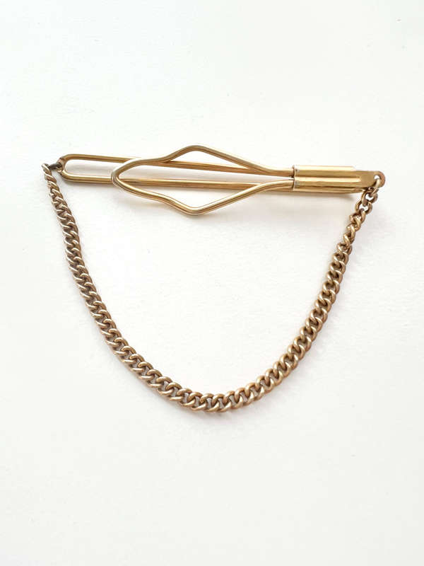 Tie Clip - Vintage Barmens Western Tie Clip with Chain. Gold Tone ML1987
