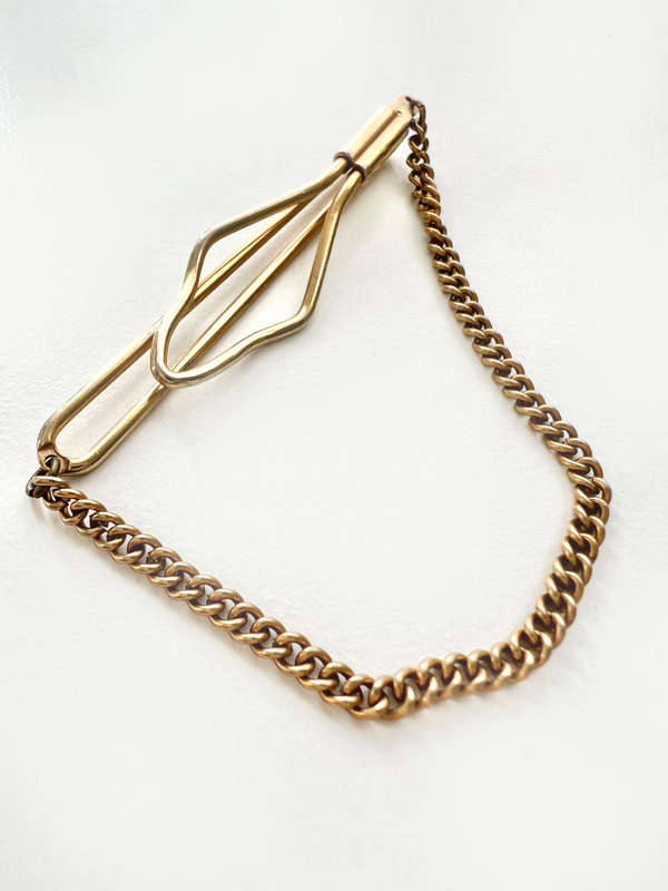 Tie Clip - Vintage Barmens Western Tie Clip with Chain. Gold Tone ML1987