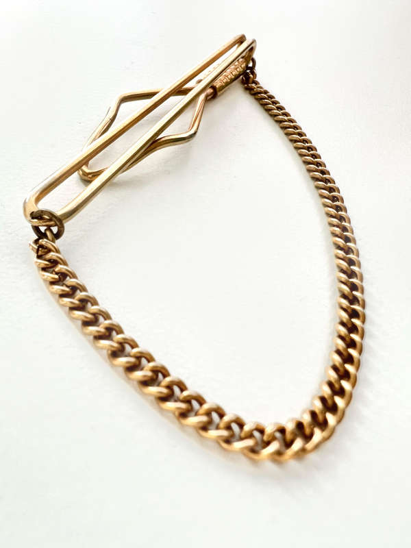 Tie Clip - Vintage Barmens Western Tie Clip with Chain. Gold Tone ML1987