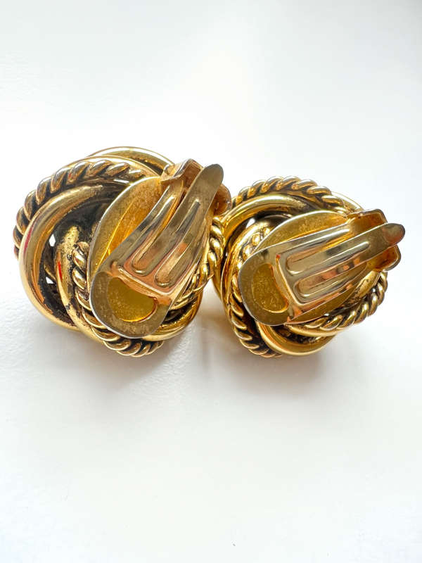 Earrings - Vintage Gold Tone with Faux Pearl Loveknot Design With Faux Pearl in Centre ML1991