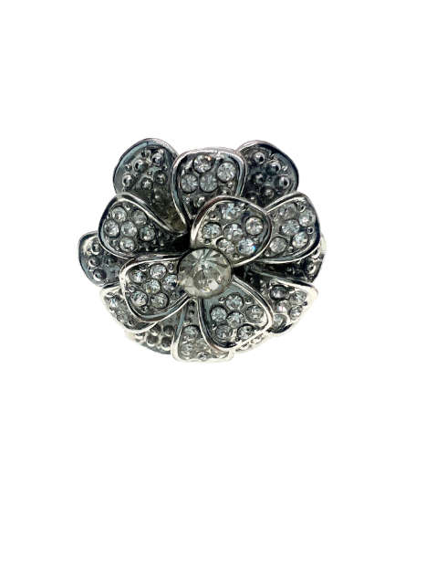 Ring - Vintage Silver Tone Cocktail Cluster Flower Ring - ML2202