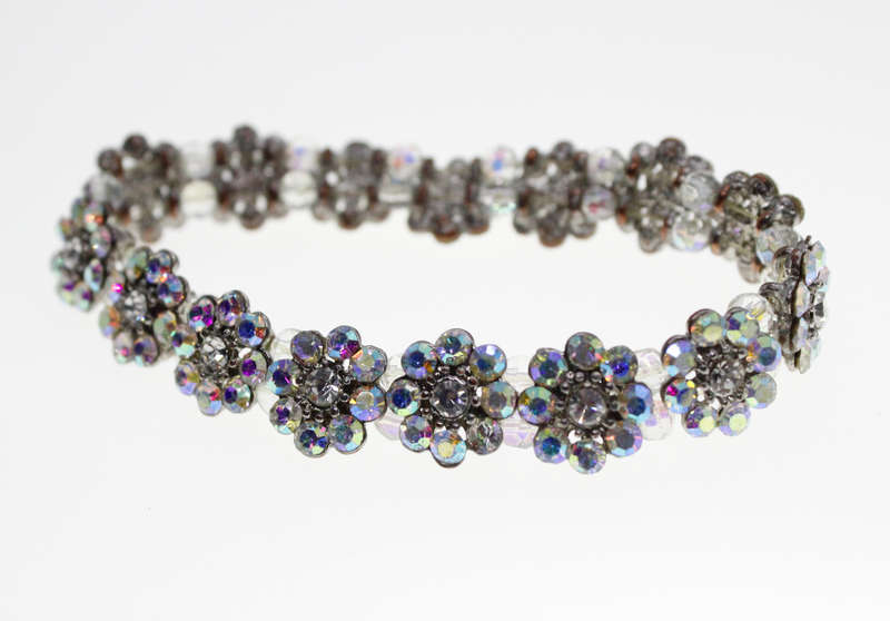Bracelet - Vintage Silver Tone Diamante Flower Design Bracelet - ML2305