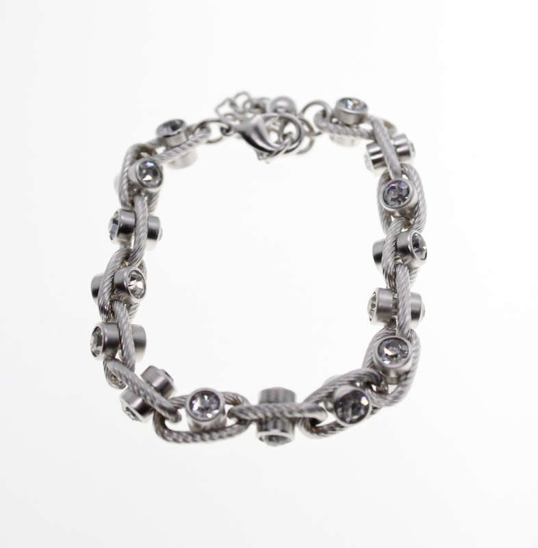 Bracelet - Fashion Silver Tone Link Style Bracelet with Diamantes in Between Each Link - ML2345