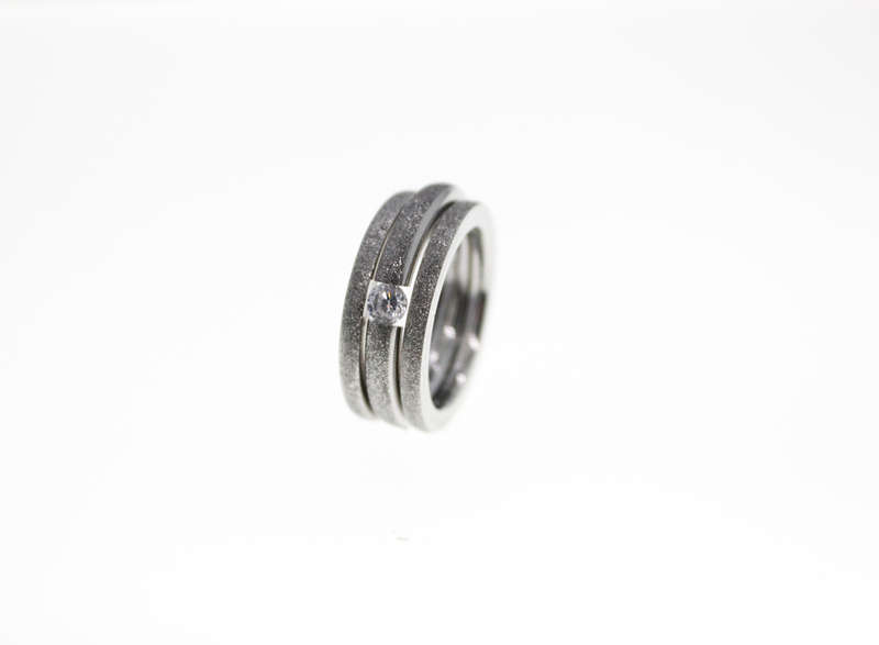 Rings - Fashion Stainless Steel Sparkle, 2 x Bands and Large Diamante, Stamped Del Coursy - ML2348