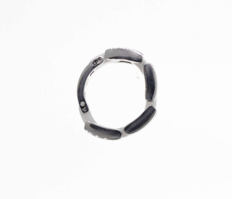Ring - Fashion Silver Tone Link Style Ring with White Links in Between, Stamped Del Coursy - ML2352