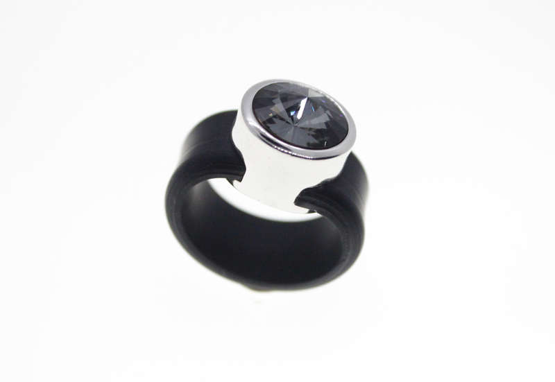 Ring - Silver Tone Fashion Rubber Band Ring with Large Synthetic Smokey Stone - ML2355