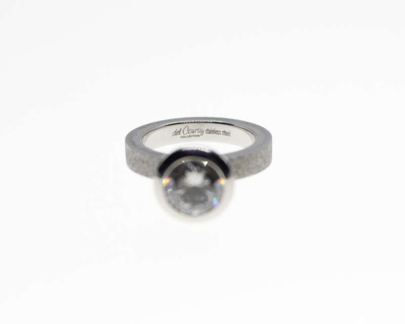 Ring - Fashion Stainless Steel Sparkle Diamante with 2 x Side Bands,Stamped Del Coursy - ML2359