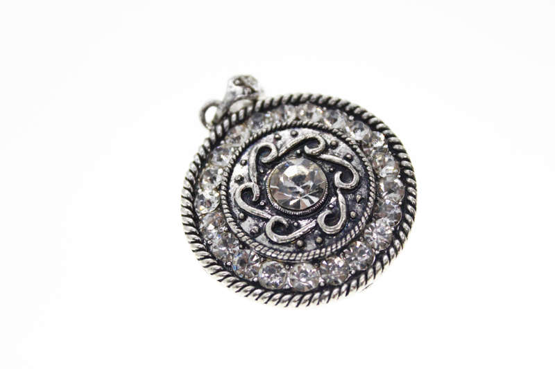 Pendant - Fashion Silver Tone Disc Pendant, Large Centre Diamante, Small Diamantes - ML2380