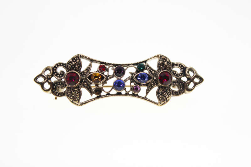 Brooch - Vintage Gold Tone Filigree with Flowers and Coloured Rhinestones - ML2418
