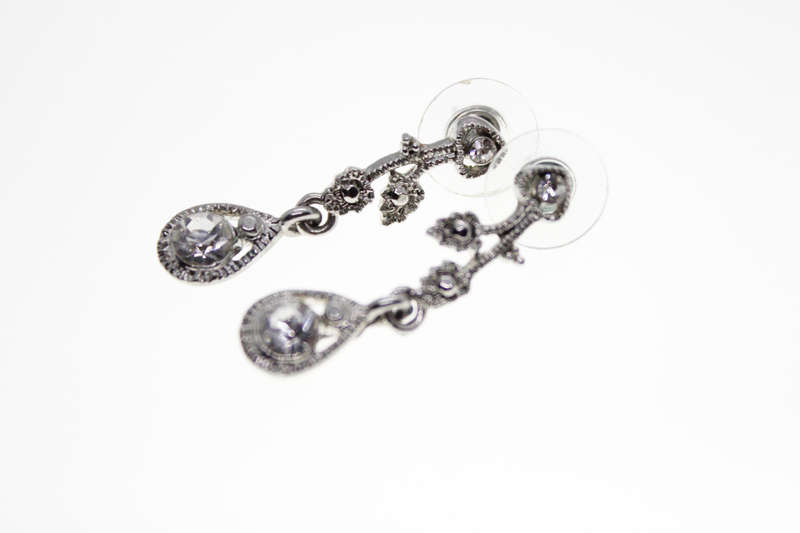 Earrings - Vintage Silver Tone Teardrop Diamante and Studded Earrings - ML2424