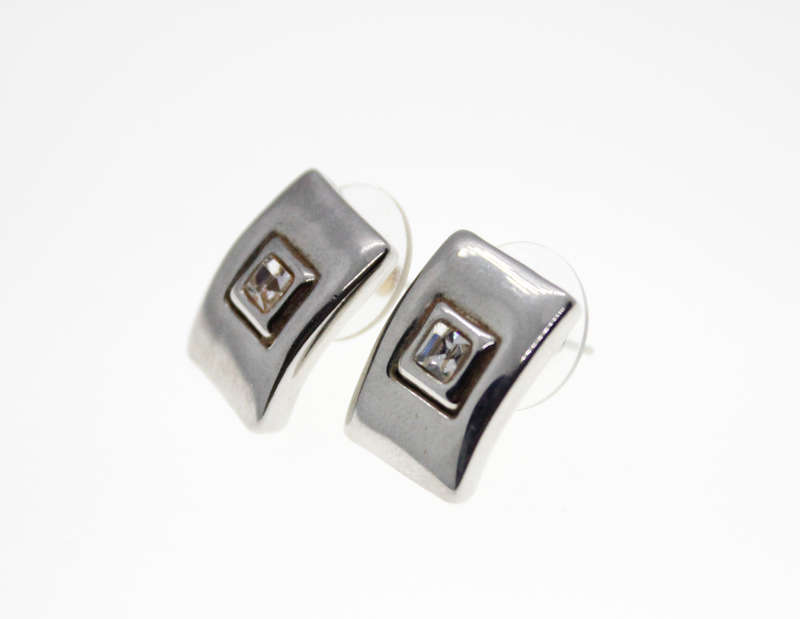 Earrings - Vintage Silver Tone Rectangular Shape Earrings with Centre Square Diamante - ML2428