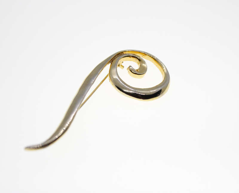 Brooch - Vintage Gold Tone Spiral Brooch - ML2436