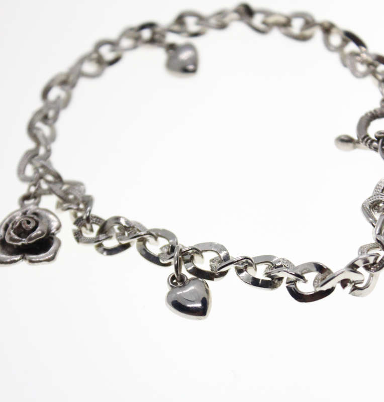Bracelet - Vintage Silver Tone Charm Bracelet with T Bar Clasp - ML2438