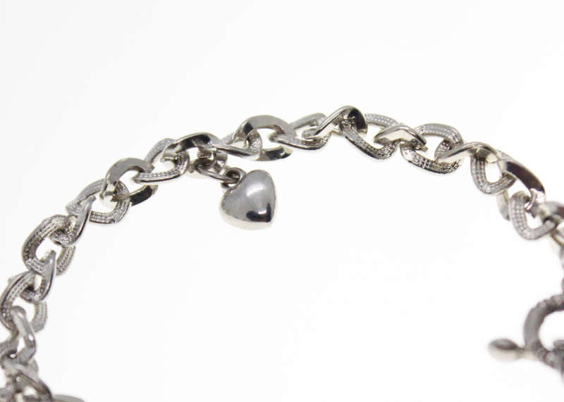 Bracelet - Vintage Silver Tone Charm Bracelet with T Bar Clasp - ML2438