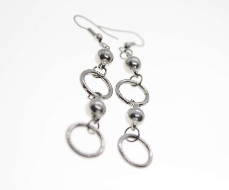 Earrings - Vintage Long Drop Circular Hanging Earrings Silver Tone - ML2445
