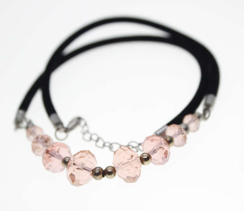 Necklace - Silver Tone. Suede Necklace with assorted sizes Pink Beads - ML2453