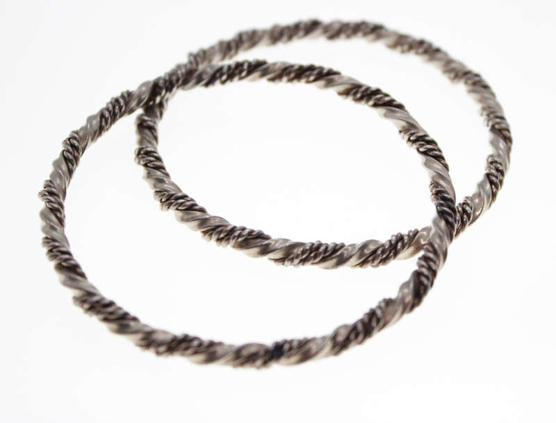 Bangle - 2 x Vintage Bronze Tone Twist Style Bangles - ML2459